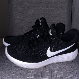 Nike lunarepic flyknit 2 tennis shoe